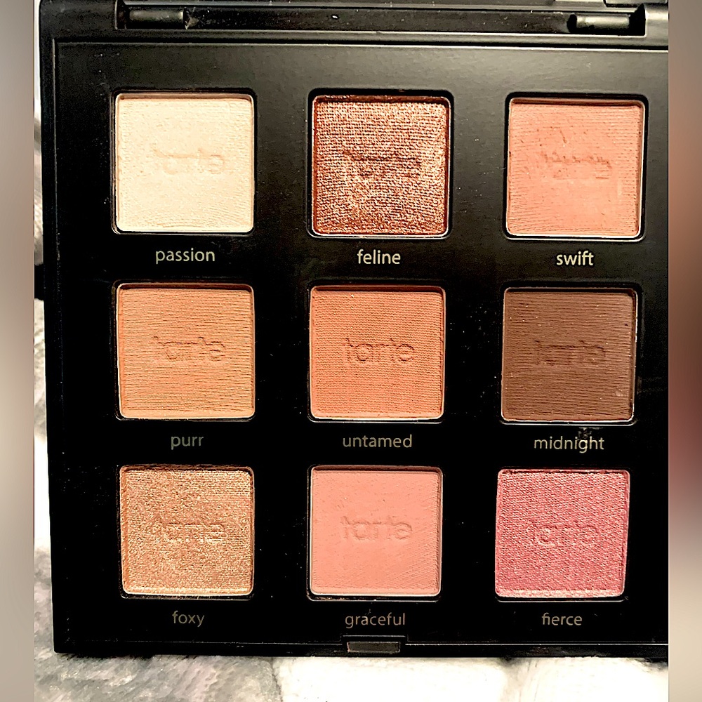 MANEATER- by TARTE one of the best eye shadow palettes I’ve used! Stays on great - Picture 7 of 12